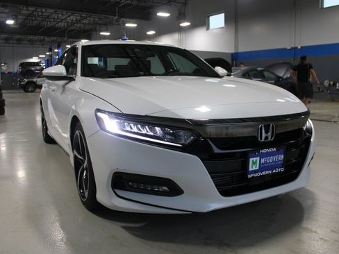 Used 2019 Honda Accord Sport image 3