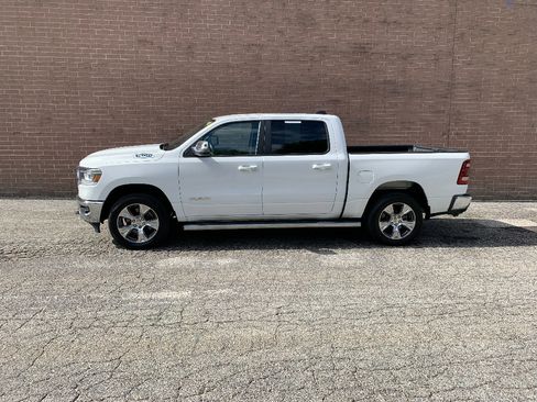 Used 2023 RAM 1500 Laramie AWD/4WD image 2