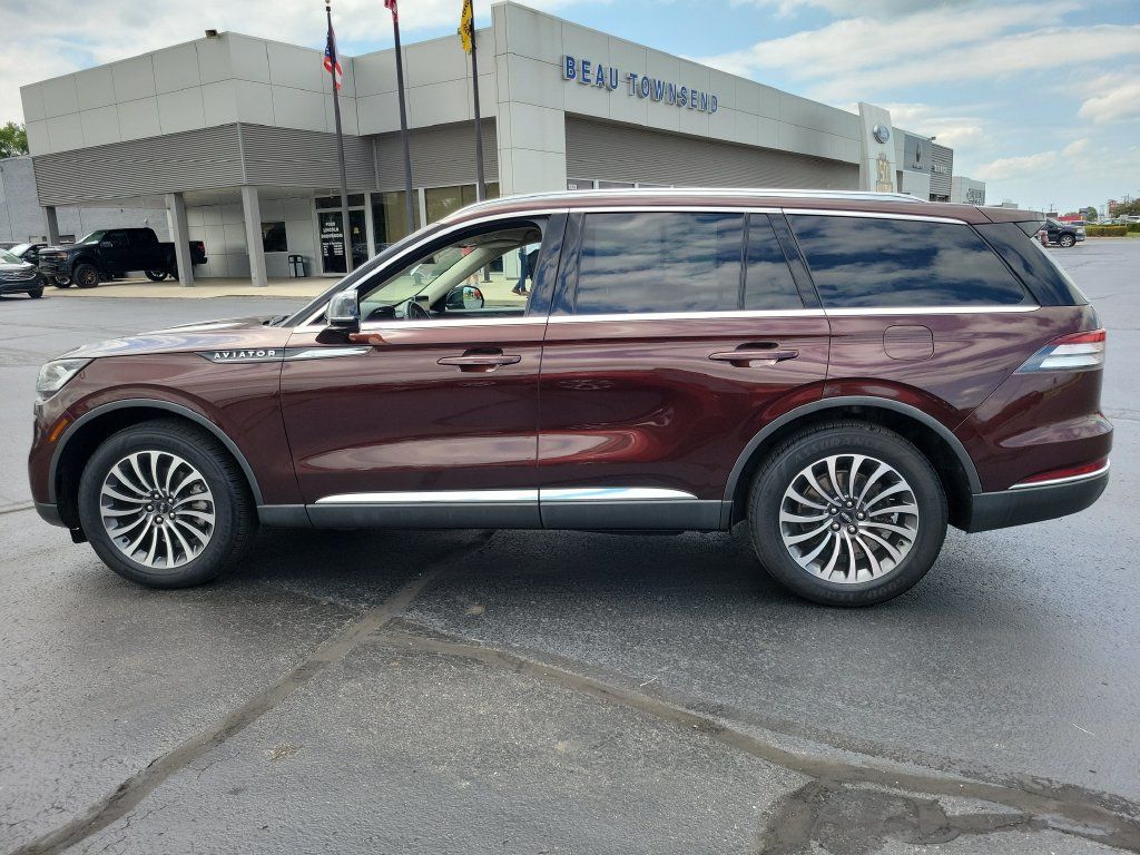 Used 2020 Lincoln Aviator Reserve w/ Elements Package Plus AWD/4WD image 7