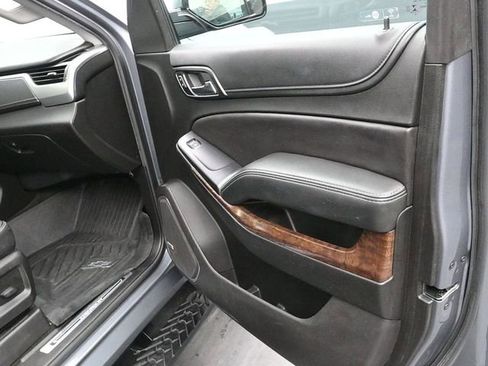 Used 2018 Chevrolet Tahoe LT image 10