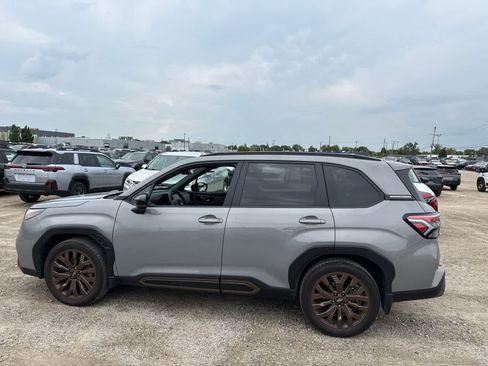 Used 2025 Subaru Forester Sport AWD/4WD image 12