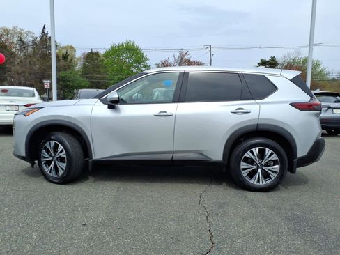 Used 2023 Nissan Rogue SV AWD/4WD image 8