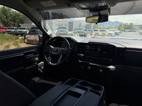 Used 2023 GMC Sierra 1500 SLE AWD/4WD image 41