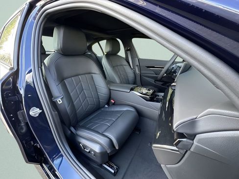 New 2026 BMW 530i xDrive w/ M Sport Package image 29