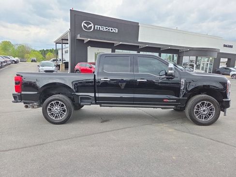 Used 2025 Ford F250 Platinum w/ Platinum Plus Package AWD/4WD image 6