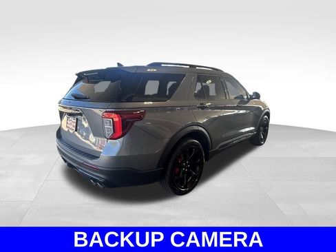 Certified 2022 Ford Explorer ST w/ ST Street Pack image 4