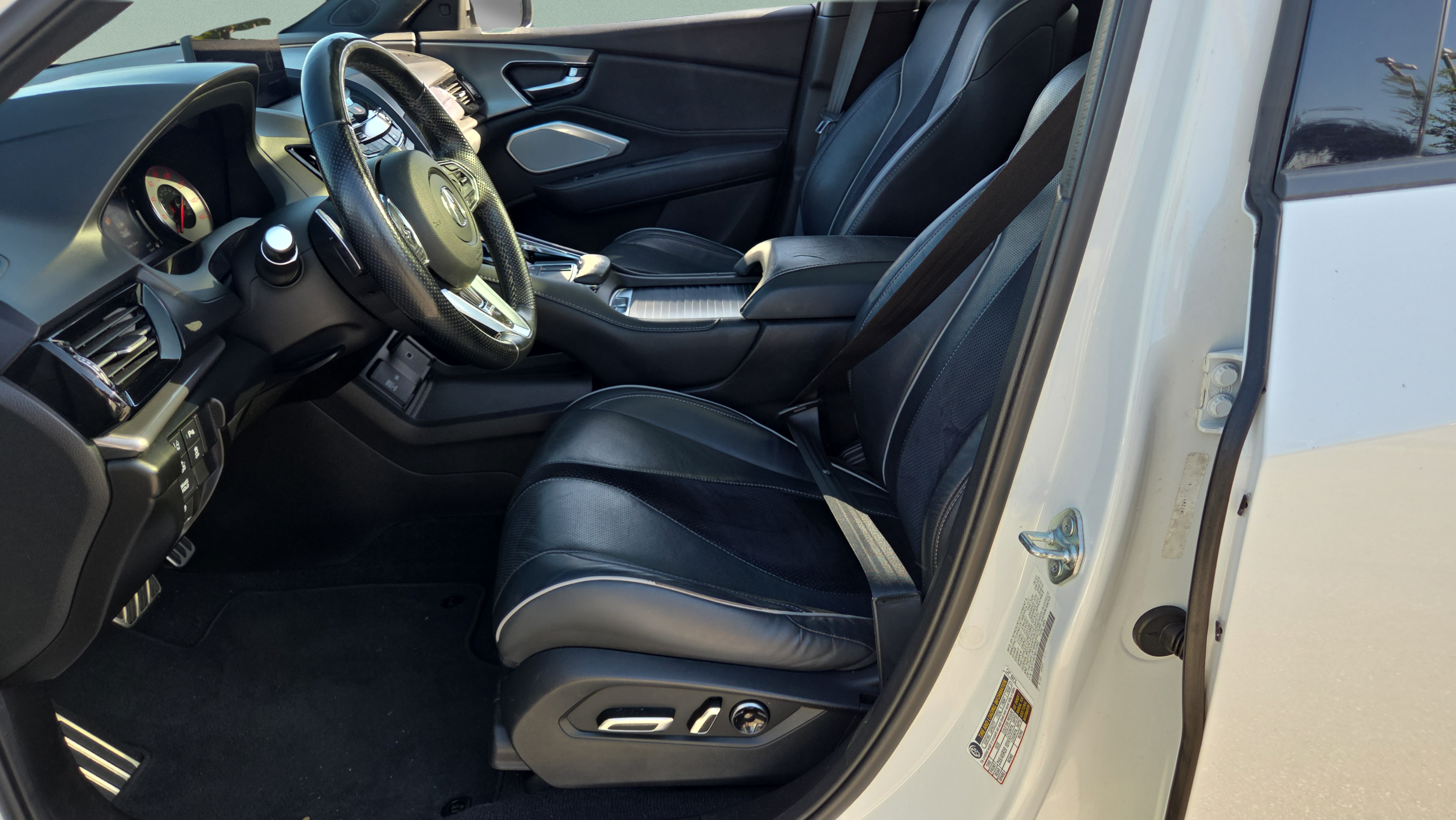 Used 2021 Acura RDX w/ Advance Package FWD image 9