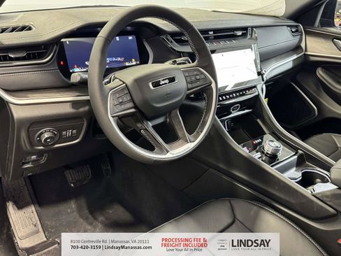 New 2026 Jeep Grand Cherokee Limited AWD/4WD image 17
