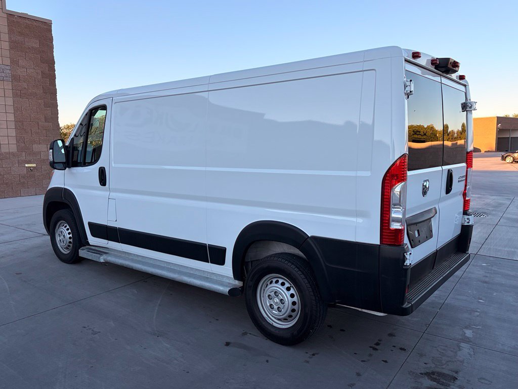 Used 2025 RAM ProMaster 2500 w/ U-Haul Equipment Group FWD image 9