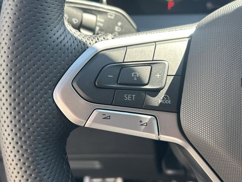 New 2026 Volkswagen Tiguan SE R-Line image 22