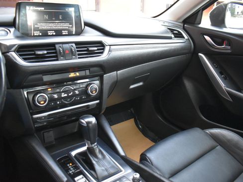 Used 2017 MAZDA MAZDA6 Touring image 25