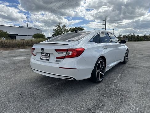 Used 2022 Honda Accord Sport image 14