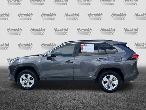 Used 2021 Toyota RAV4 XLE AWD/4WD image 7