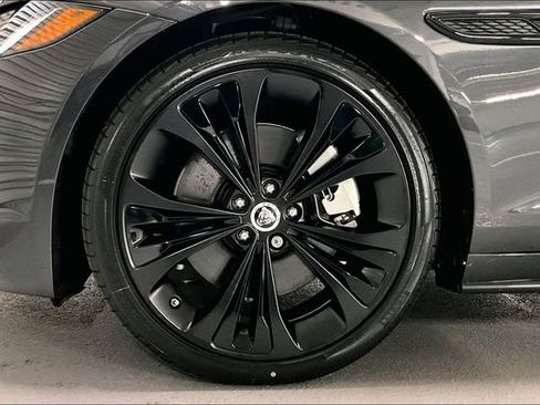 New 2024 Jaguar XF R-Dynamic SE image 10