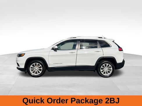 Used 2019 Jeep Cherokee Latitude w/ Popular Appearance Group image 2