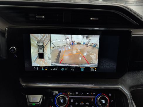 Used 2023 GMC Sierra 1500 Denali w/ Denali Reserve Package AWD/4WD image 14
