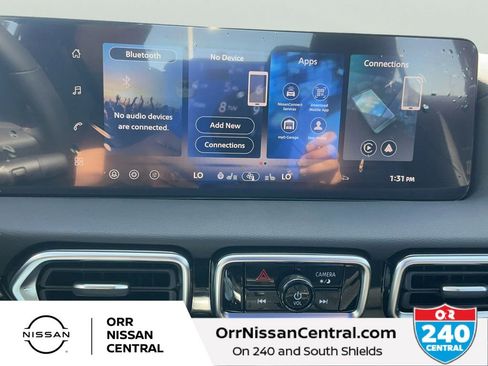 New 2026 Nissan Sentra SR w/ SR Premium Package FWD image 23