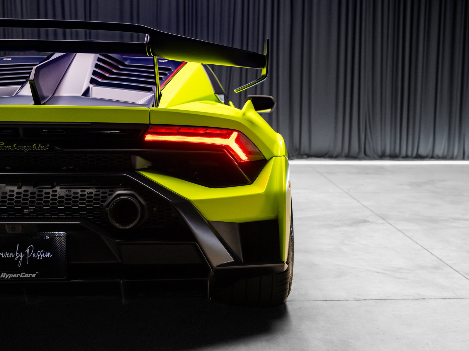 Used 2022 Lamborghini Huracan STO RWD image 53