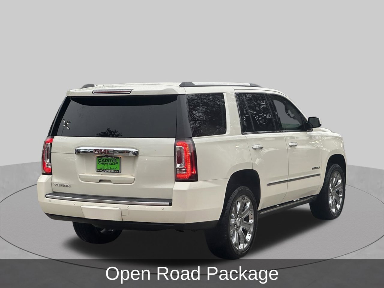 Used 2015 GMC Yukon Denali w/ Premium Package RWD image 5