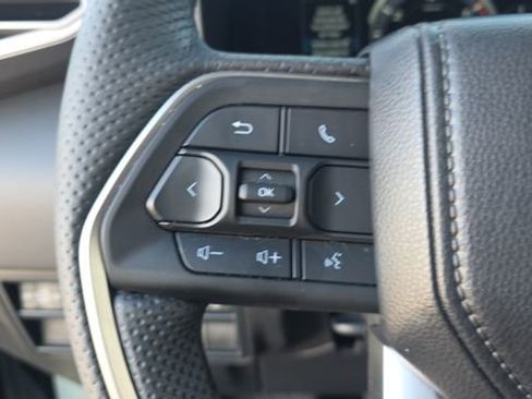 Used 2025 Toyota Tundra Limited image 23