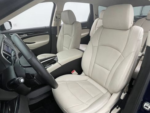 Used 2023 Buick Enclave Essence FWD image 18