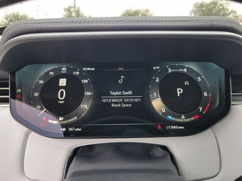 Used 2025 Land Rover Range Rover Sport Dynamic SE image 21