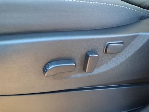 New 2026 Nissan Frontier SV image 26