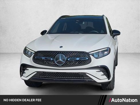 Certified 2025 Mercedes-Benz GLC 300 image 1