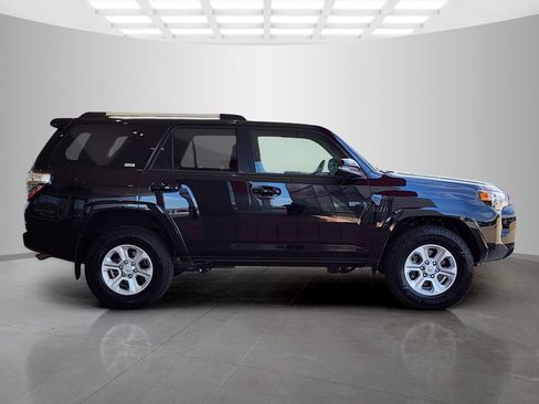 Used 2021 Toyota 4Runner SR5 Premium w/ Moonroof Package AWD/4WD image 3