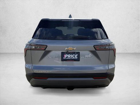 Used 2025 Chevrolet Equinox LT image 6