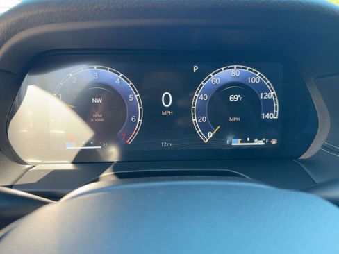 New 2025 Jeep Grand Cherokee Altitude image 19