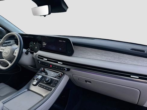 Used 2025 Hyundai Palisade Calligraphy FWD image 30