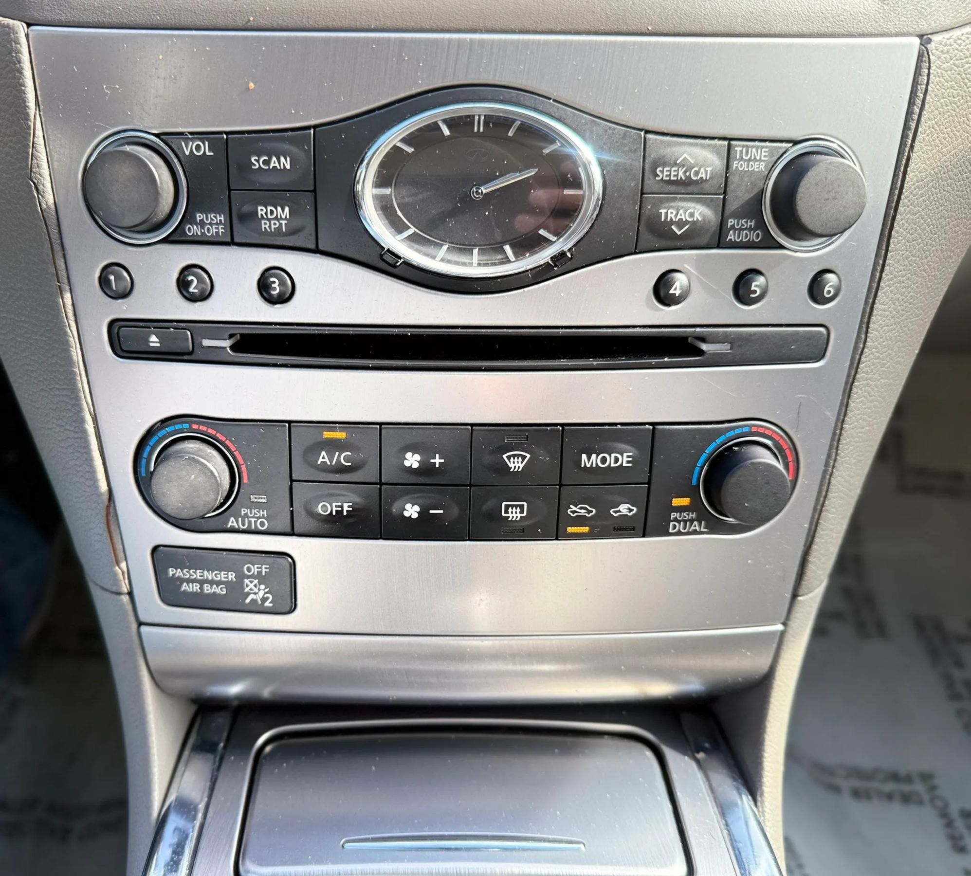 Used 2010 INFINITI G37 Journey w/ Premium Pkg RWD image 19