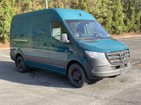New 2025 Mercedes-Benz Sprinter 2500 image 4