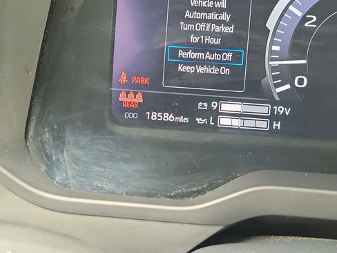 Used 2024 Toyota Tundra Limited AWD/4WD image 23