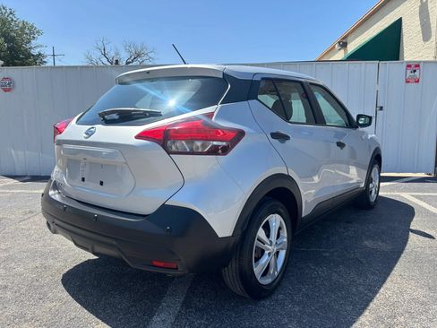 Used 2020 Nissan Kicks S FWD image 6