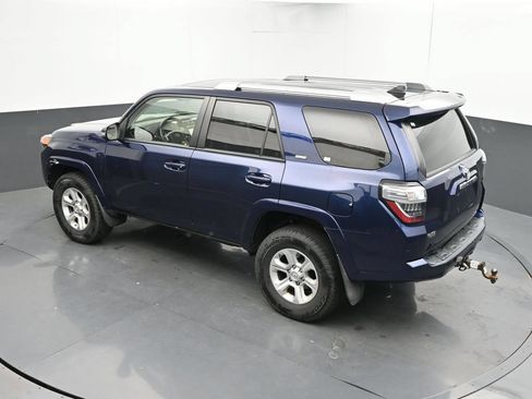 Used 2018 Toyota 4Runner SR5 Premium AWD/4WD image 32