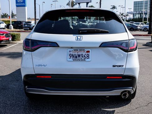 Used 2025 Honda HR-V Sport image 6