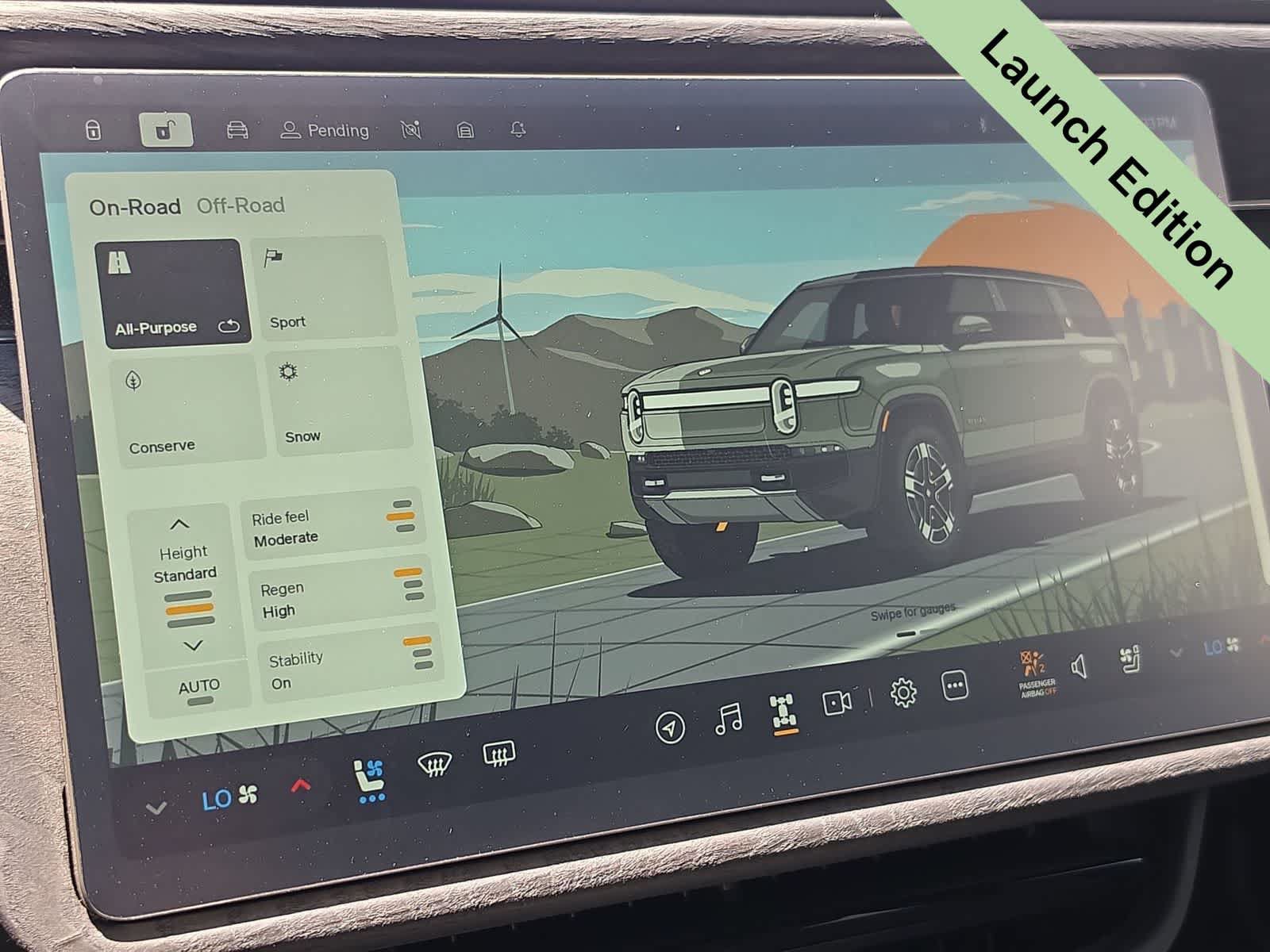 Used 2022 Rivian R1S Launch Edition Quad AWD/4WD image 29