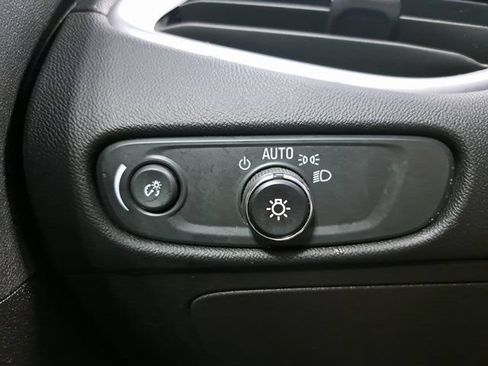 Used 2024 Chevrolet Malibu LT FWD image 22