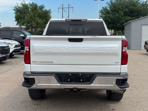 Used 2022 Chevrolet Silverado 1500 LT w/ Convenience Package II image 5