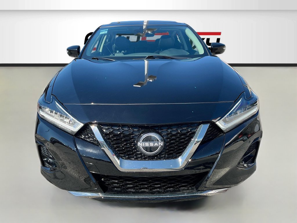 Used 2023 Nissan Maxima Platinum w/ Sport Mat Group FWD image 2