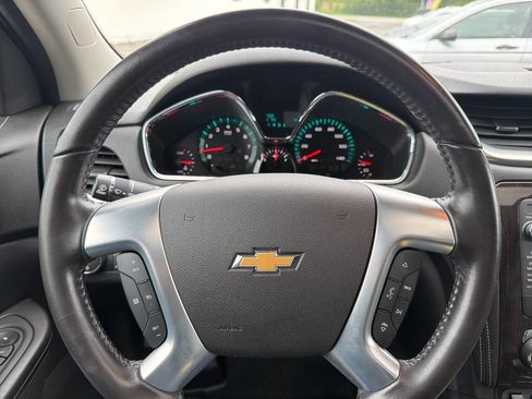 Used 2017 Chevrolet Traverse LT FWD image 10