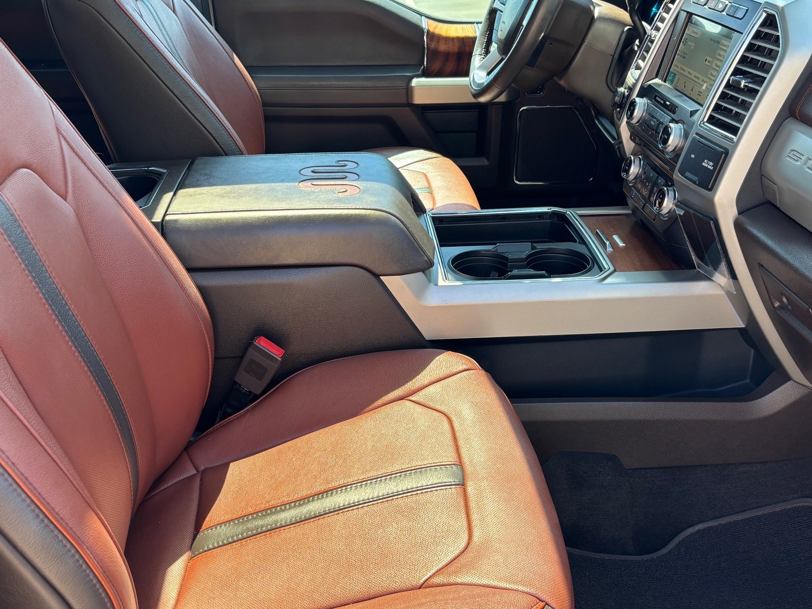 Used 2018 Ford F350 King Ranch w/ King Ranch Ultimate Package AWD/4WD image 32
