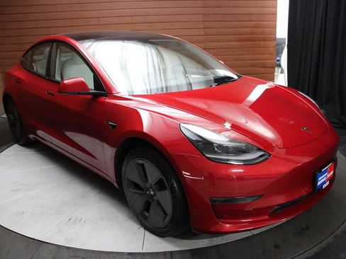 Used 2023 Tesla Model 3 Standard Range image 14