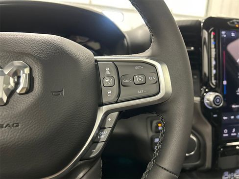 New 2026 RAM 1500 4x4 Crew Cab image 21
