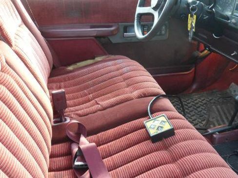 Used 1992 Chevrolet Silverado 2500 4x4 Regular Cab image 16