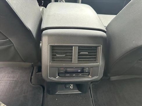 Used 2019 Volkswagen Atlas SE FWD image 26