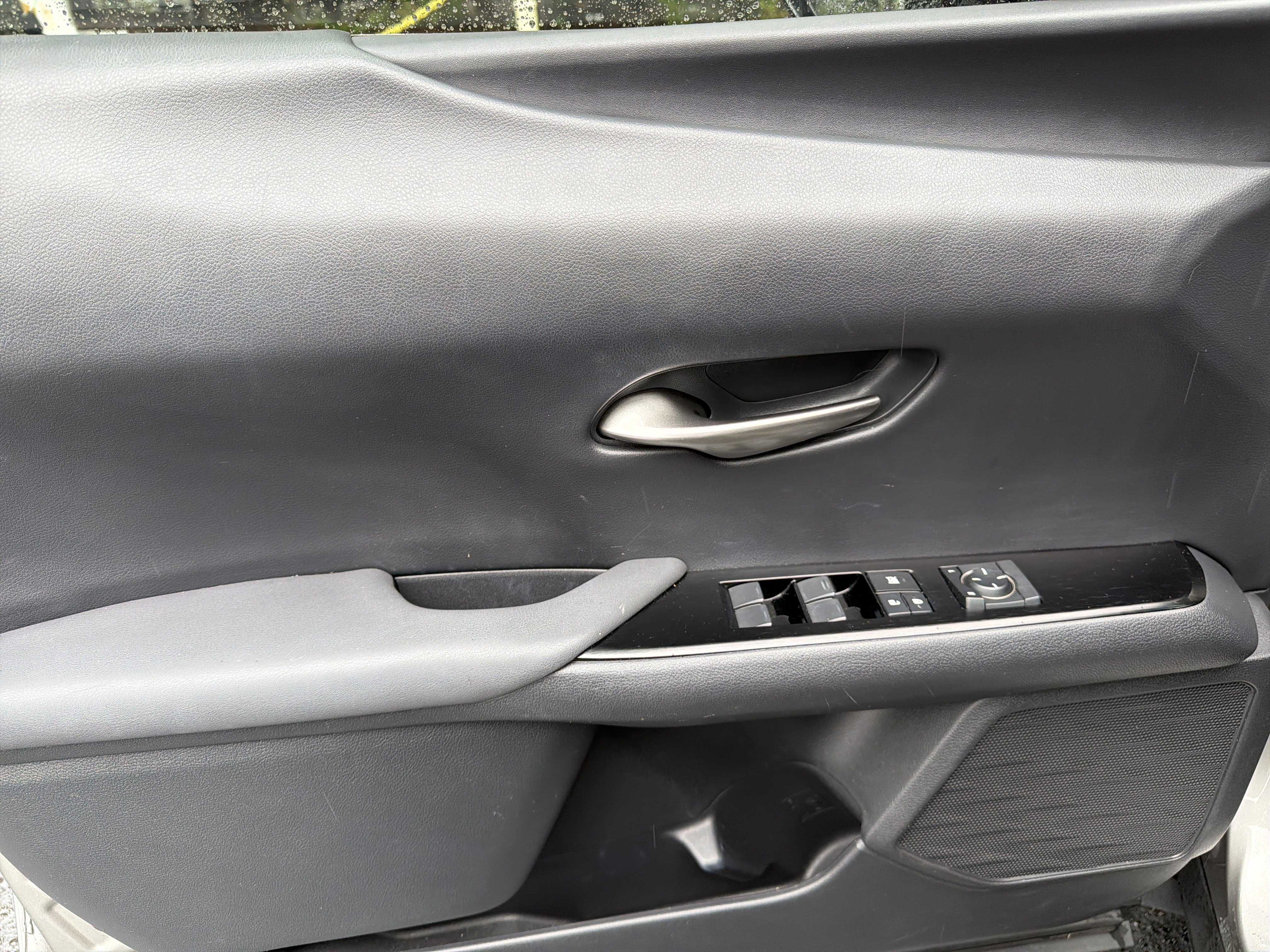 Used 2019 Lexus UX 200 F Sport w/ F Sport Premium Package FWD image 14