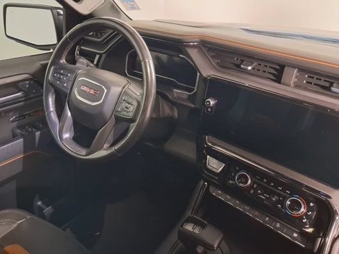 Certified 2023 GMC Sierra 1500 AT4 w/ AT4 Premium Package AWD/4WD image 18